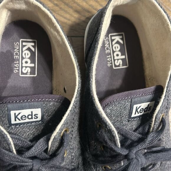Keds Women’s wool midi sneakers size 9 - Picture 3 of 8